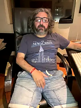 maxxporong (Ask my age) - finger on ass