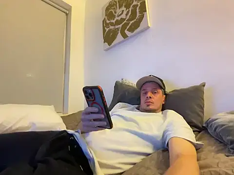 shyandchilling webcam