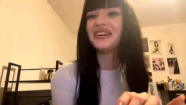 CrystleBrogan webcam