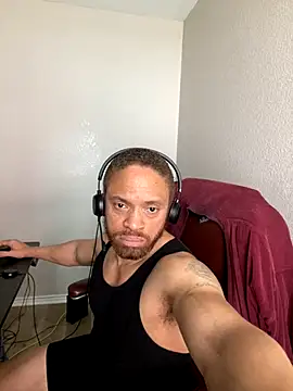 fathero1time (M mature) - Every 3000 tokens I bust a good nut!