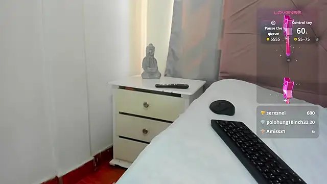 _lexx1e (M twink) - slap on my buttocks x 10