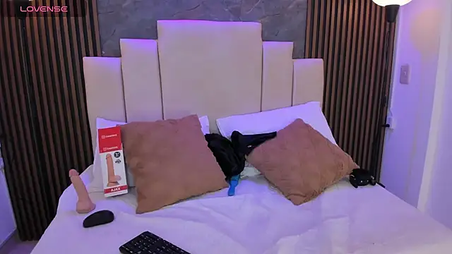 catiusca_reyes_03 webcam