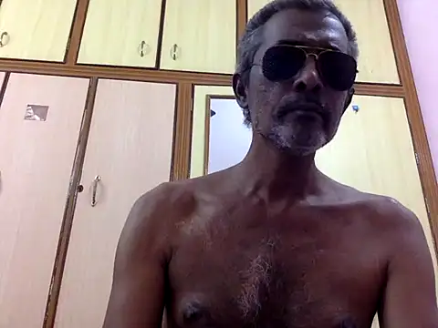 Lookin4Kinky_Partner webcam