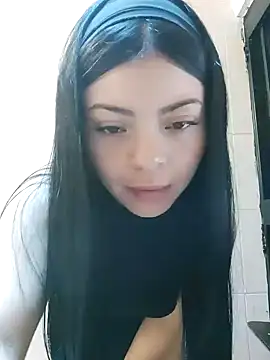 lunajacobs (F young) - Undress me🥵🔥