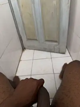 black-mamba-madingo (M young) - Risky dick flash in public washroom