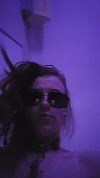 lonely_Cosplay_chick