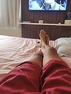 misterdarkroom - MisterDarkRoom's free webcam - UK Sex Cams