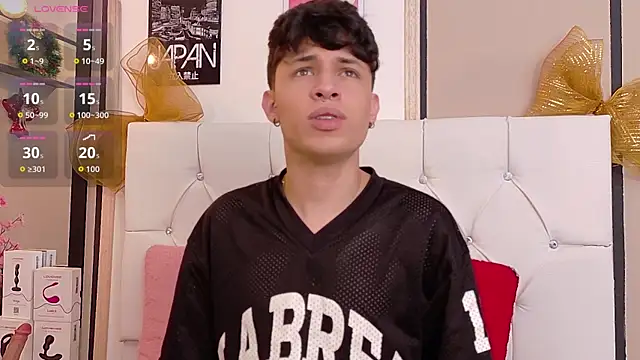 axel__evans - Axel__Evans's free webcam - UK Sex Cams