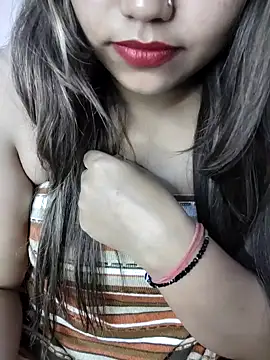 Webcam Model (Miss_Rose__)  is live.Free join now!