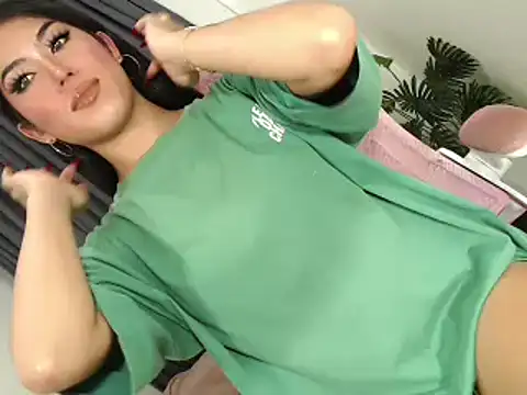 sexygoddess2999 webcam