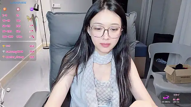 NiNi-baby520 webcam