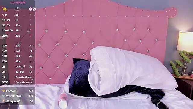 i_am_anniee (F young) - Luci, ride  my cock 🤠❤️