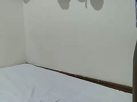 prettybeee - Prettybeee's free webcam - UK Sex Cams