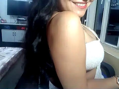 yourradhika (F mature) - shower show in sareee