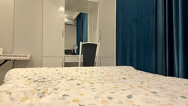 SupremeDividend webcam