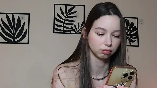 katycrown - Katycrown's free webcam