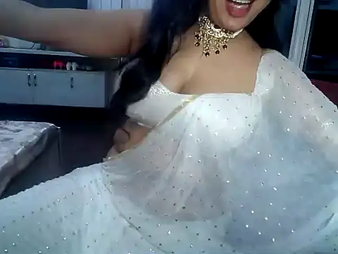yourradhika webcam