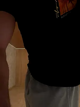 Youngmuscelfit9 webcam