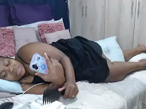 SweetieQueen1 webcam