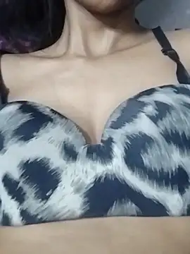 Aaliya_BigBoobs_1 webcam