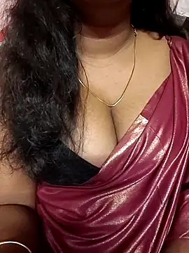 Webcam Model (Keerthee_)  is live.Free join now!