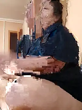 Zulfiya_Bruce webcam