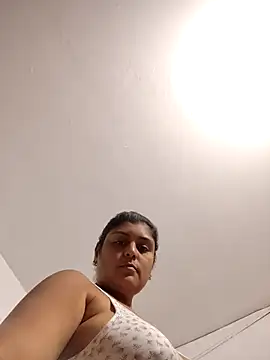 AlyDenalioficial webcam