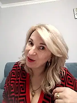 AhlyssaLove1155 webcam