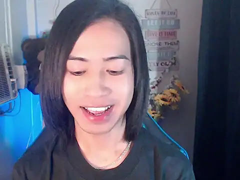 Miracle_TheBrat webcam