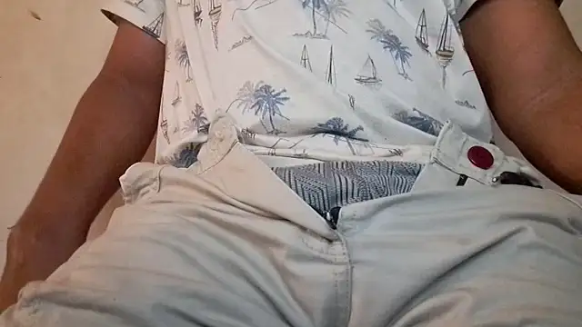 royblackbigpvt webcam