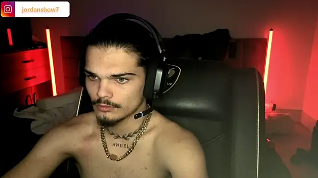 JordanShow webcam