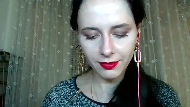 luminouslady - LuminousLady's free webcam