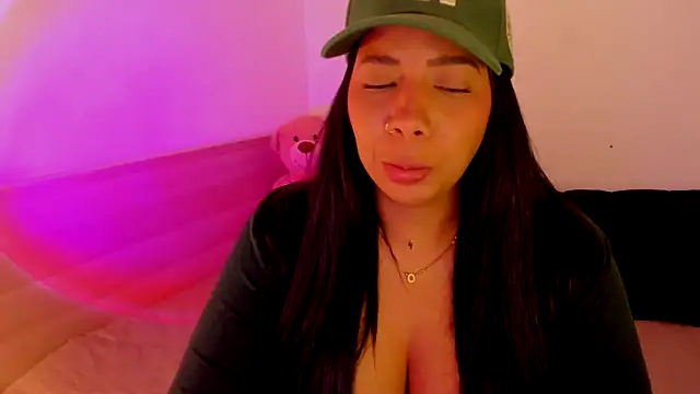 NicolePasqualott webcam