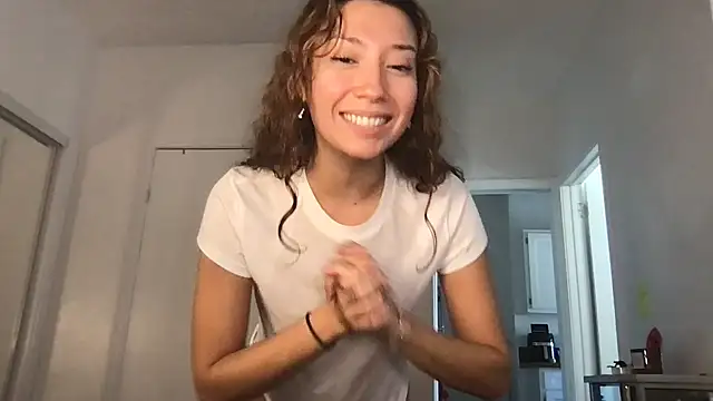 yoursweetestlilly webcam