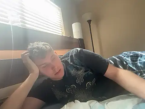 eddieeeeee1232 webcam