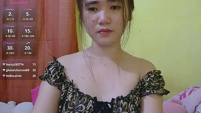 HornyAsian4uxx webcam