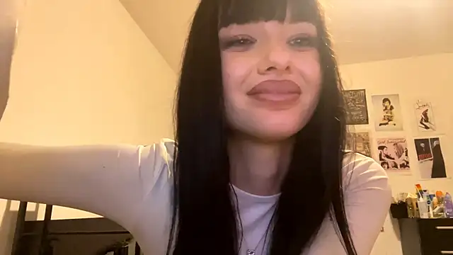 CrystleBrogan webcam