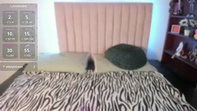 NicoleeAnistonn webcam