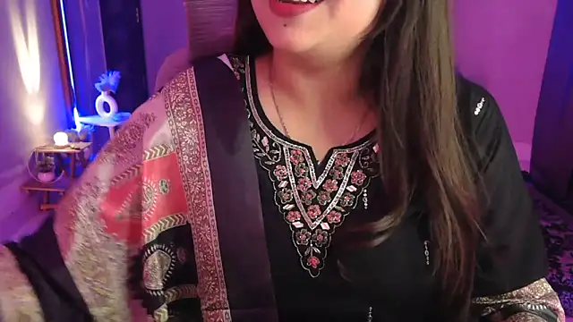 mitikaa - Mitikaa's free webcam - UK Sex Cams