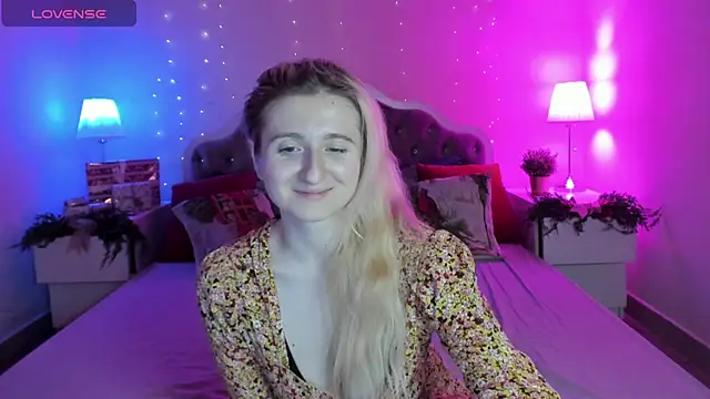 CamillaDreamer webcam