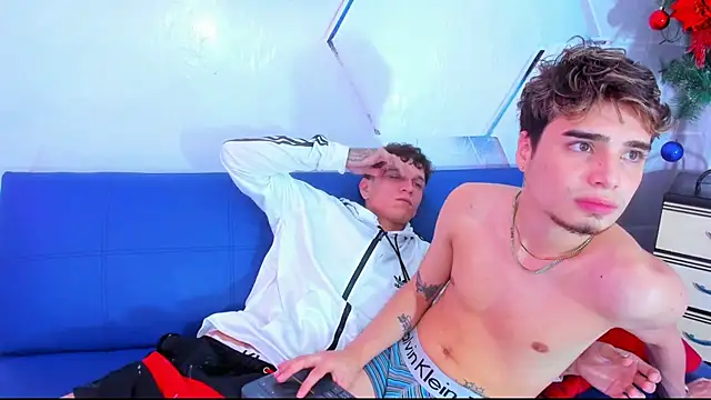 Alex_jeins_at webcam