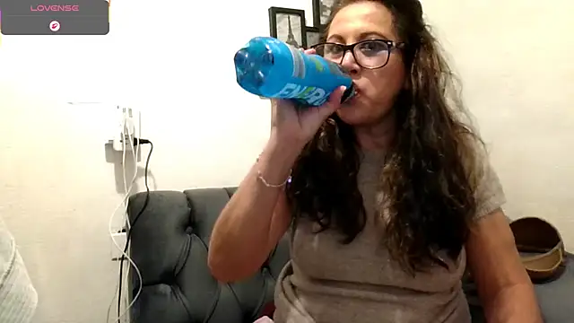 mirandalatinalovely - MirandaLatinaLovely's free webcam - UK Sex Cams