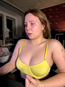 annahylio - Annahylio's free webcam - UK Sex Cams