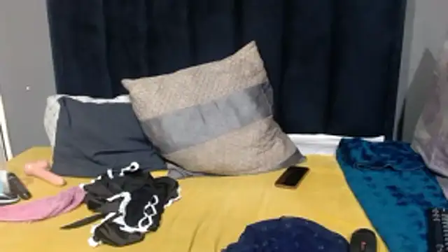 peachesx25 - Peachesx25's free webcam - UK Sex Cams