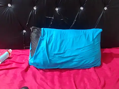 BeverlyQueen14 webcam