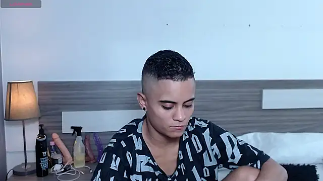 Liiamthompson webcam