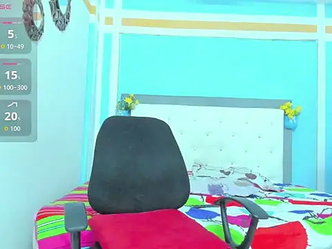 Antonella-Moon145 webcam