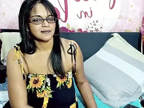 indianswtbella webcam