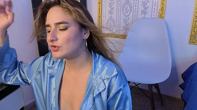 CandyQueenGold webcam