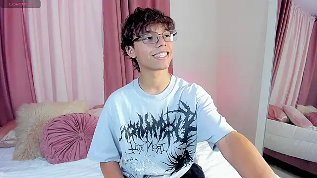 Honeymoon_sariel webcam